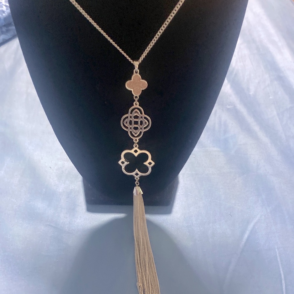 Cato C 1946 womens clover tassel necklace silver tone with pink glitter enamel